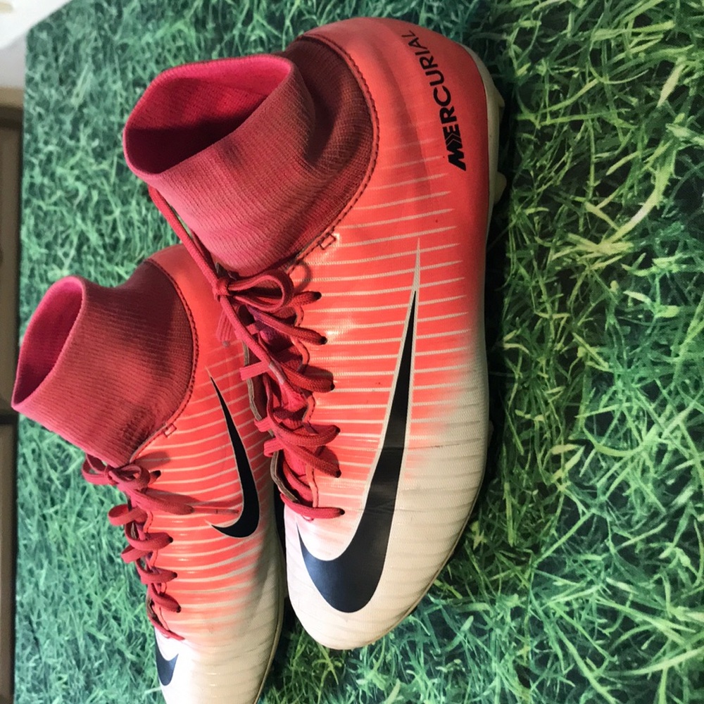 Nike Kids Mercurial Victory VI Soccer Cleats